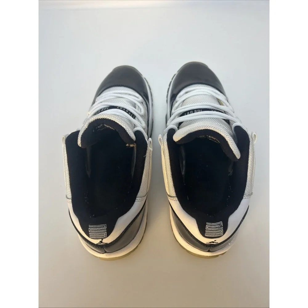 Nike Air‎ Jordan 11 Concord Low GS 6.5Y/ Women 8 Black White Retro 528896-153